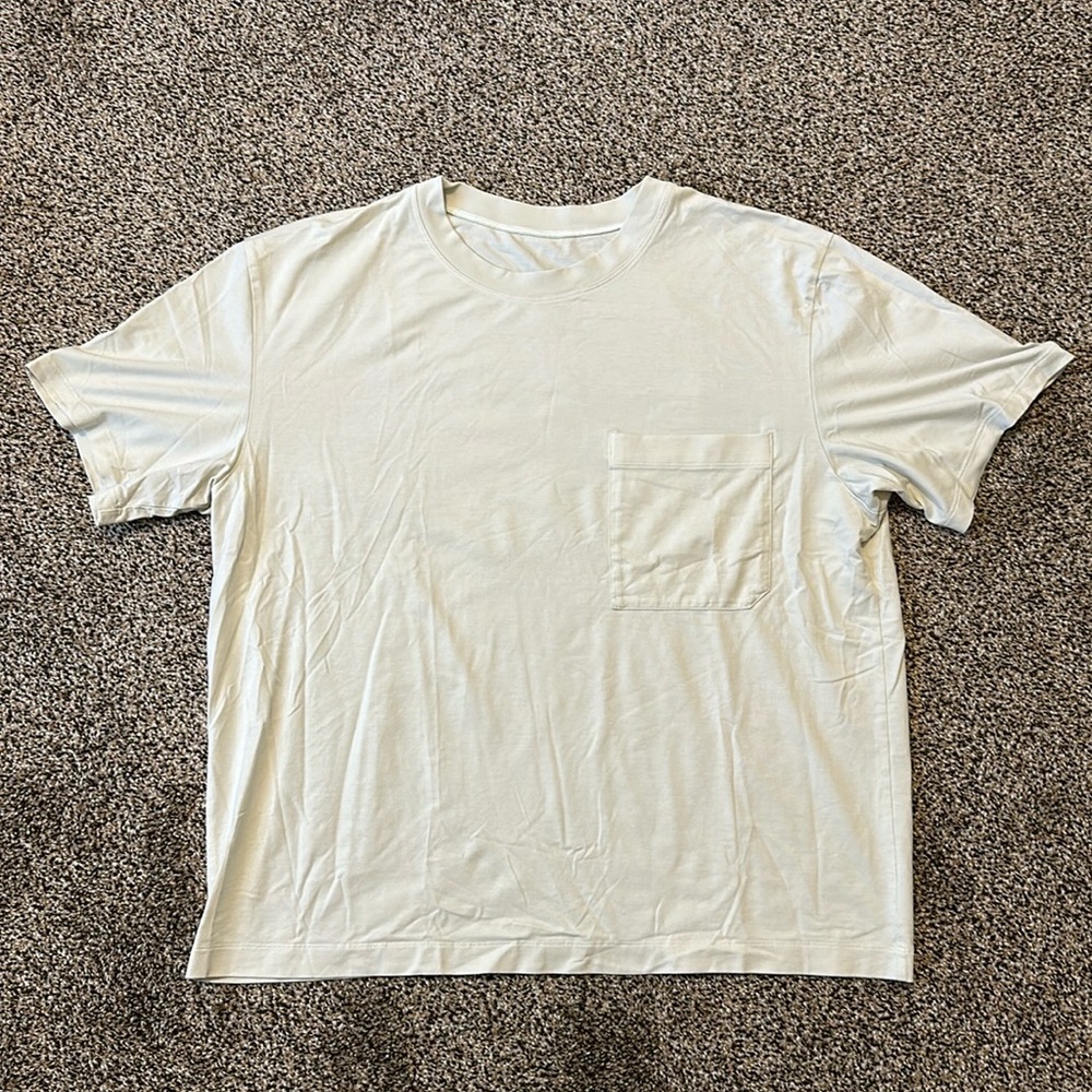 lululemon Men’s Short Sleeve Shirt with Pocket